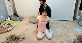 麻绳勒嘴的小美女 诗园 体操服 白丝 驷马 桃缚