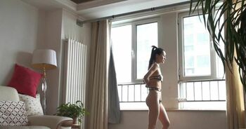 佟娅系列3 金属内衣 简单的 金属内衣，喜欢的就是好看的