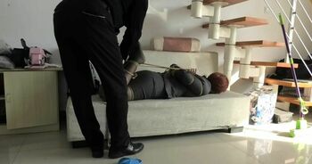 客串绳模，小OL丹丹，简单绳艺情景剧——黑丝OL下班玩弄自己的黑丝美腿和黑丝脚，
