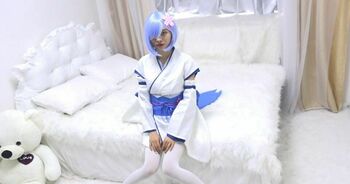 【cosplay卖萌片】 幼年蕾姆 白丝粉绳 超有爱