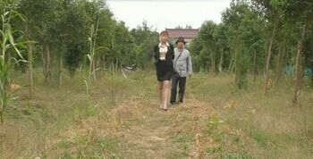 押解贞荻 户外拍摄 多套服装很不错