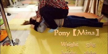 【健身房初騎瘋狂少女】情趣衣ponyplay波霸tj